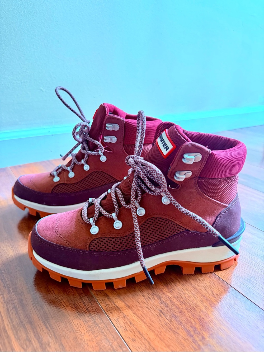Hunter Women’s Original Burgundy and Orange/Red Lace-Up Hiking & Snow Boots.